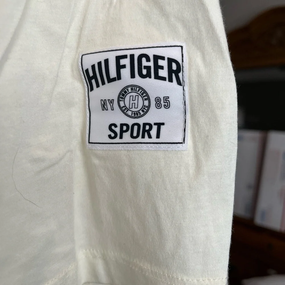 Hilfiger T-shirt - Picture 6 of 8
